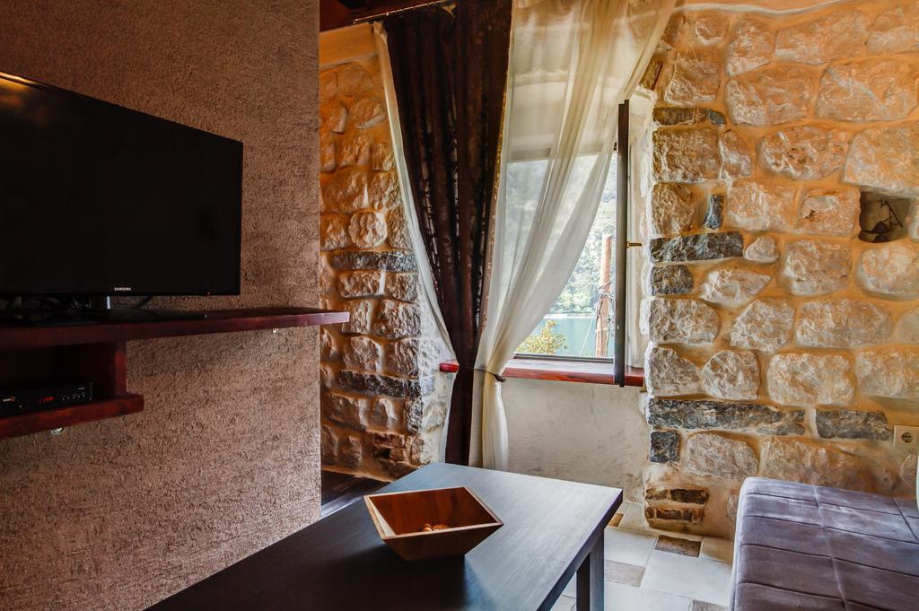 Hill Apartments Kotor Buitenkant foto